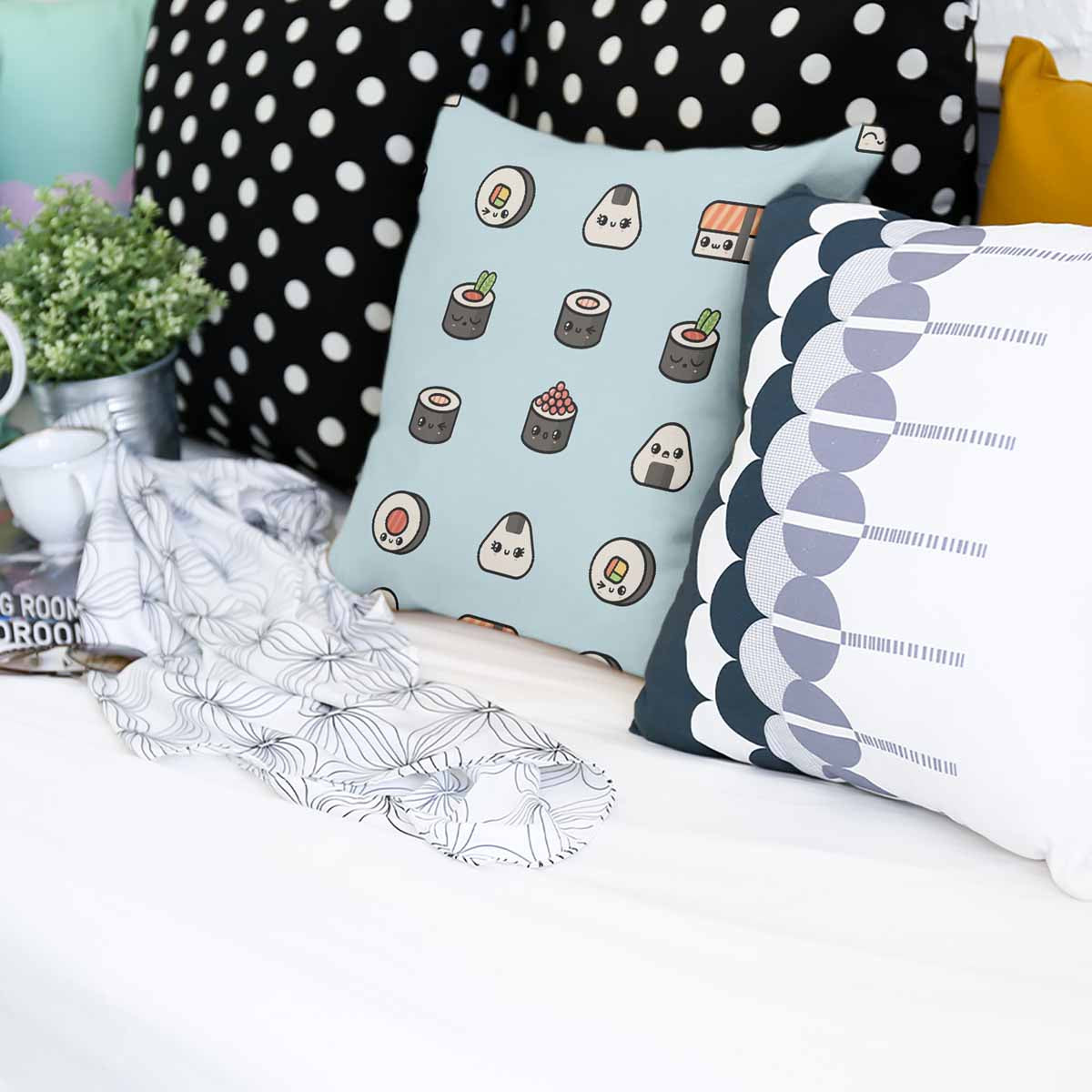 Coussin de santé bleu clair avec sushi