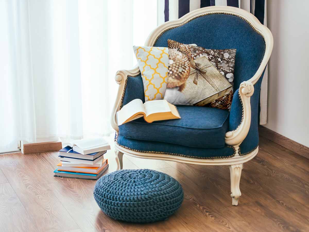 Health pillow with golden gift