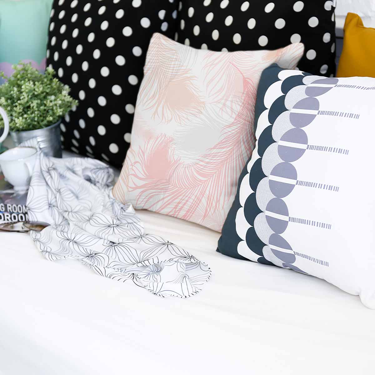 Health pillow white with pink feathers