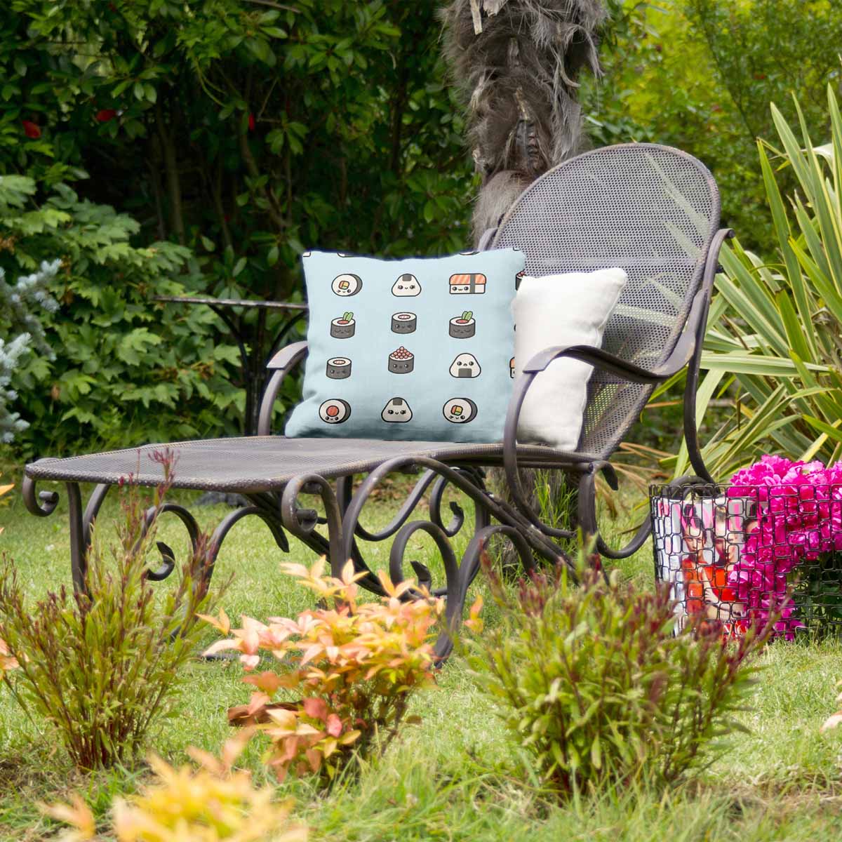 Coussin de santé bleu clair avec sushi