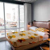 Therapy blanket bedding set with yellow shapes