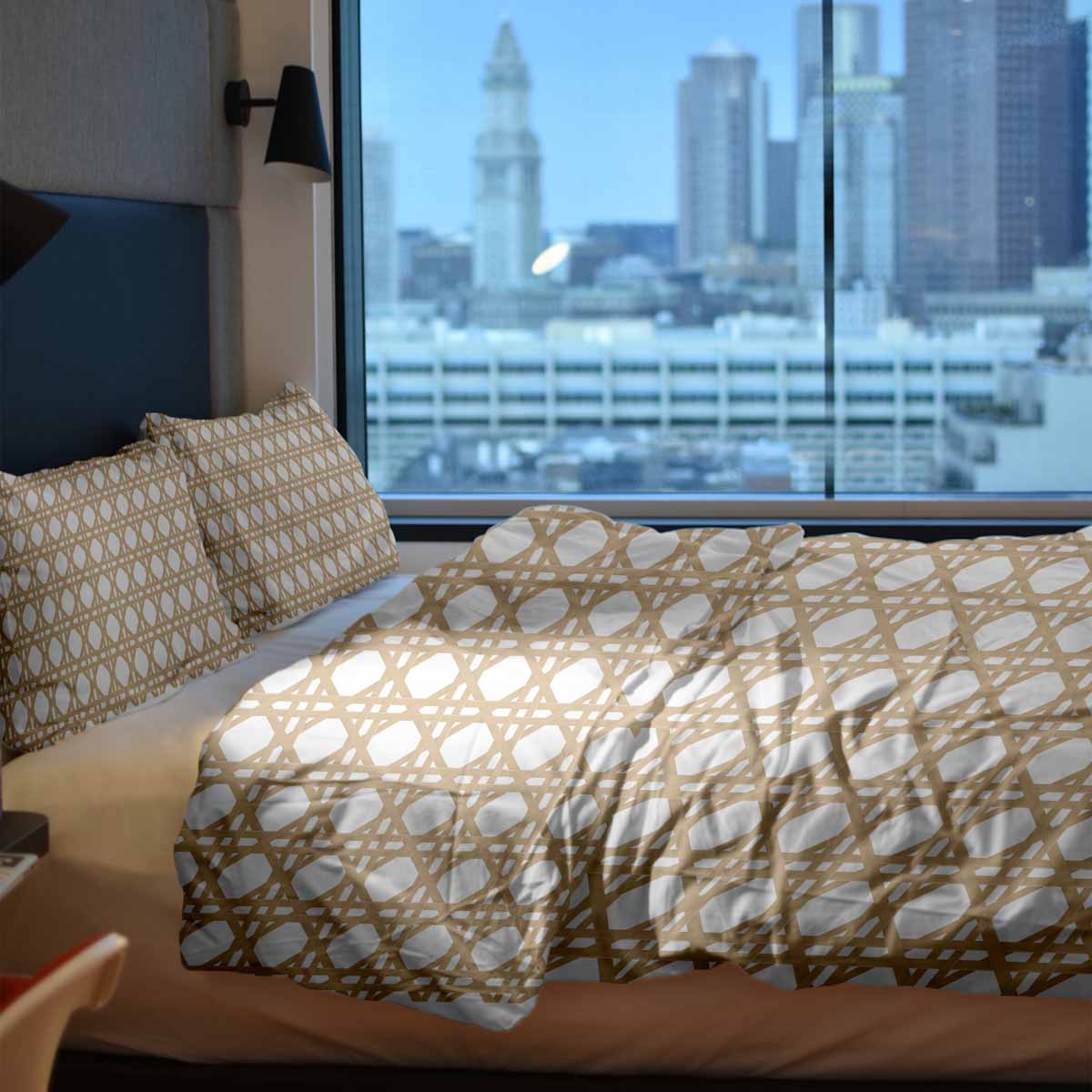 Therapy blankets bedding set white with beige circles