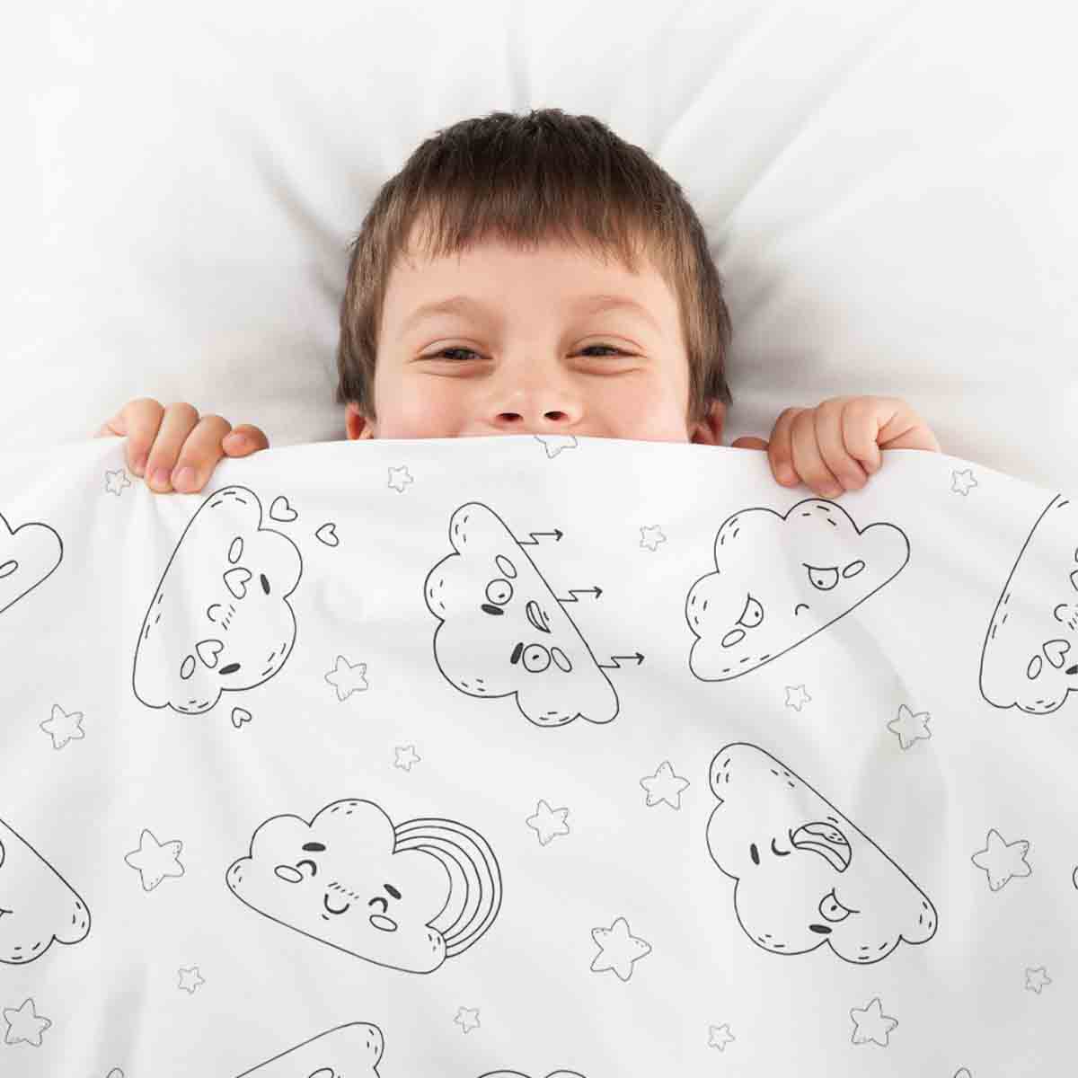 Ensemble de literie avec couverture thérapeutique blanc avec des nuages amusants