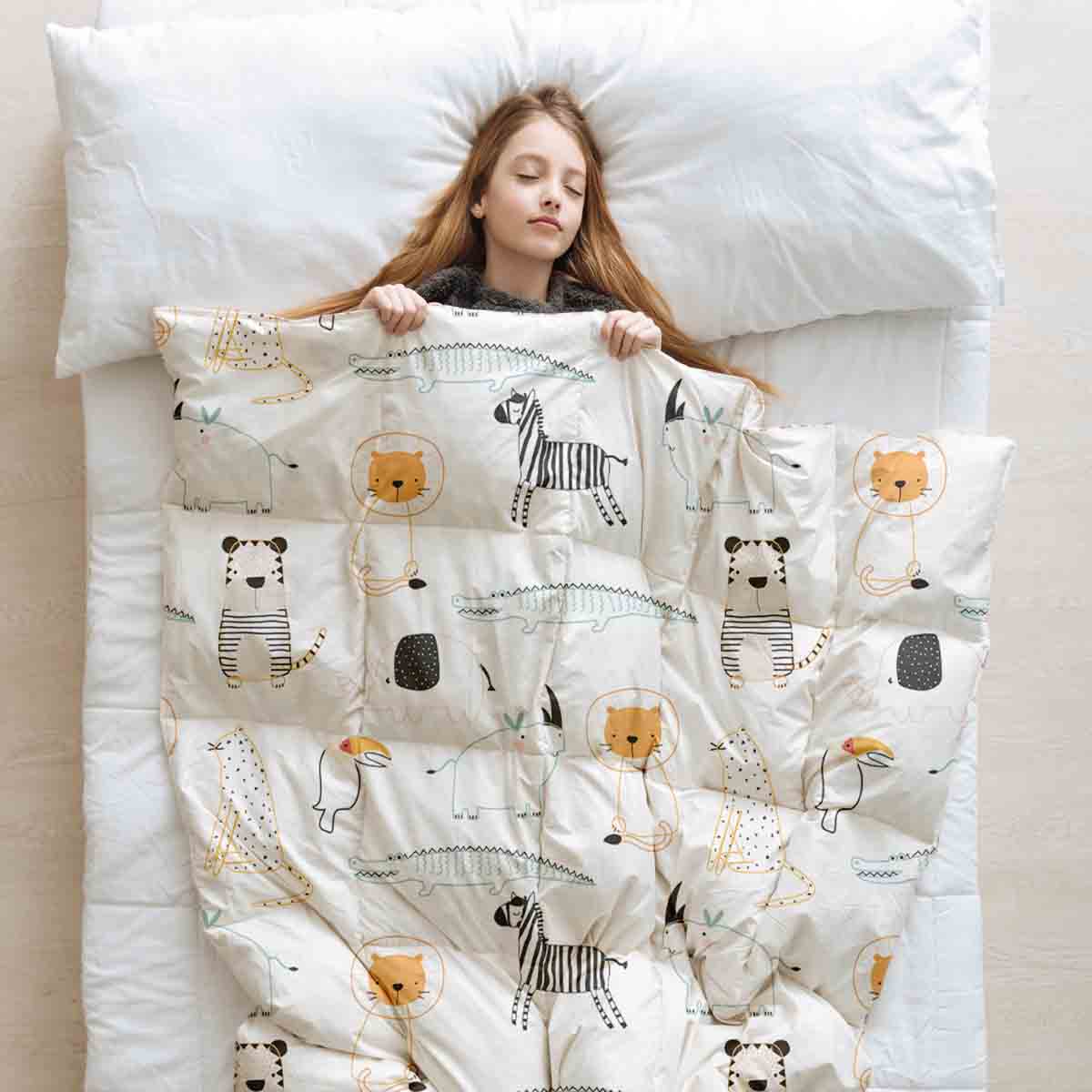 Original therapy blanket - cotton cover white with zoo animals