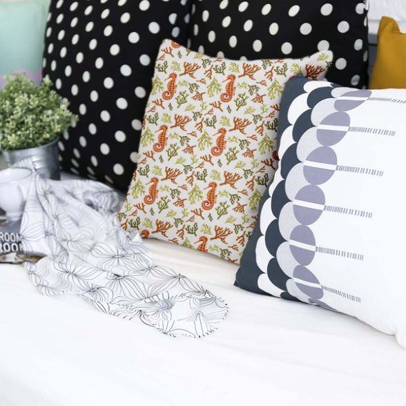 Health Pillow Seahorse