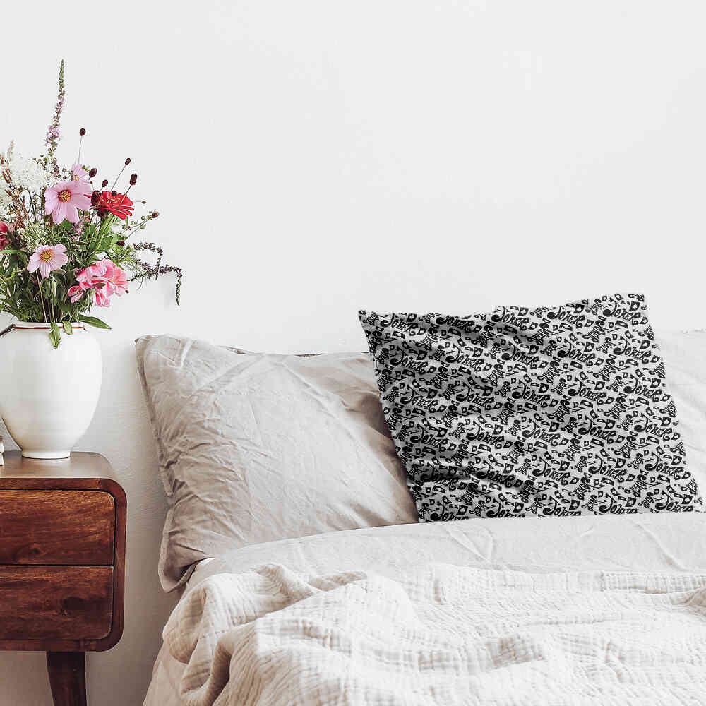 Health pillow lettering in black Joker