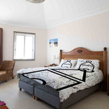 Therapy blanket bedding set, white, Dalgona shapes.