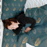 Therapy blanket bedding set, green with golden leaf.