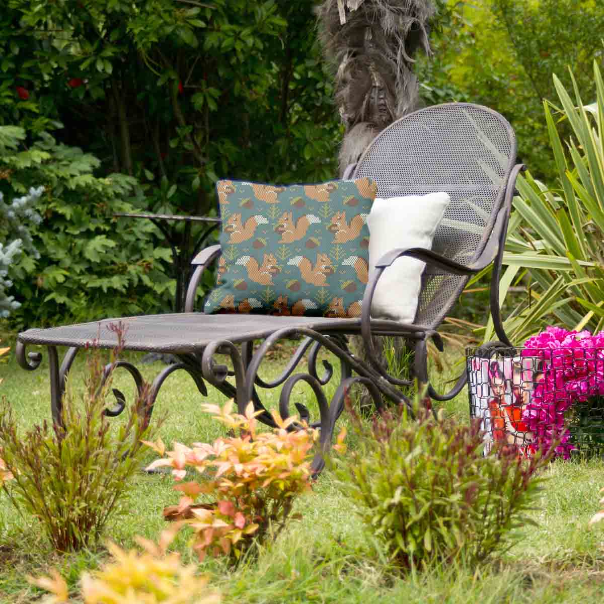 Coussin de santé vert avec écureuil