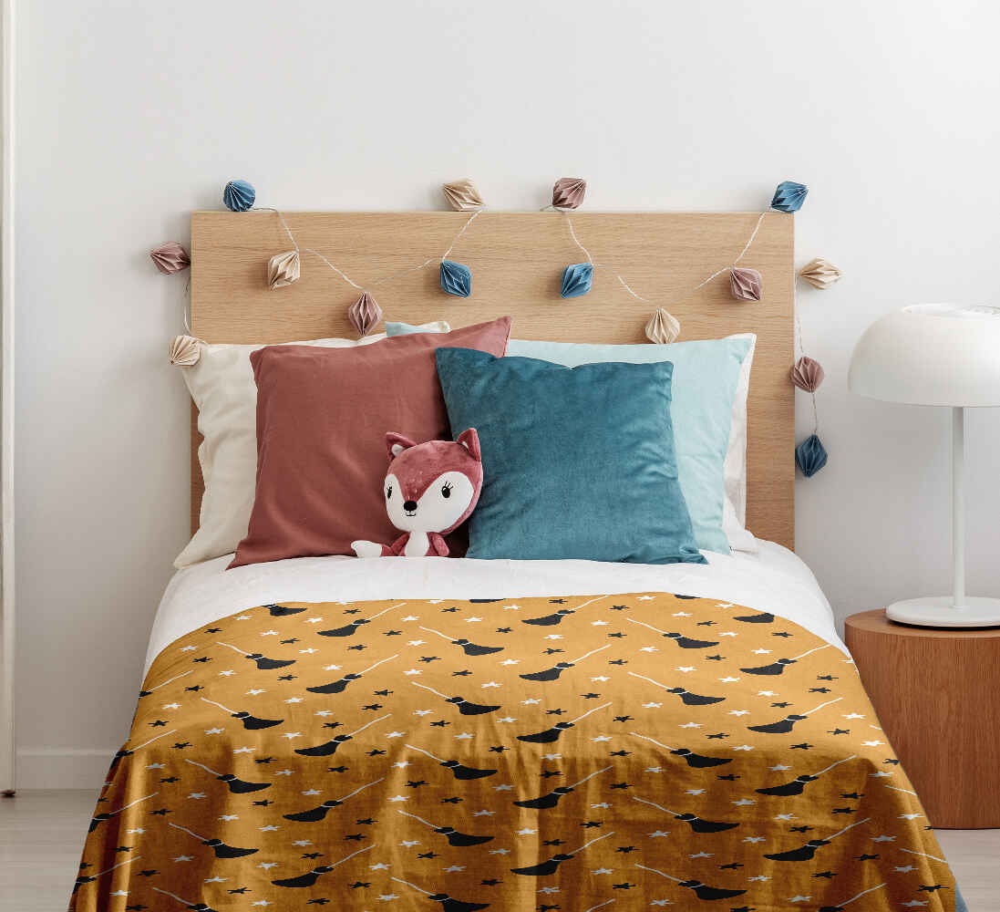 Therapy blankets bedding set orange with Potter's broom