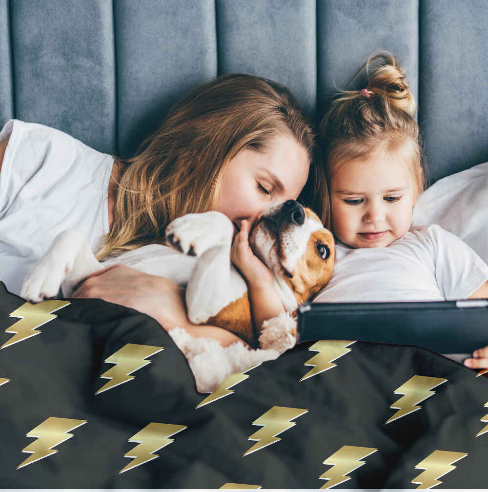 Therapy blankets bedding set black with Harry Blitz