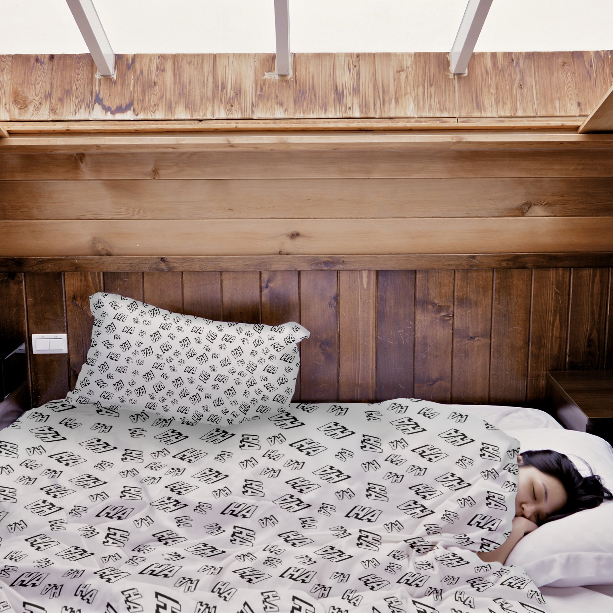 Therapy blankets bedding set white Ha Ha