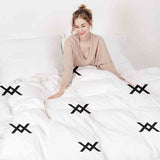 Therapy blanket bedding set with black knot