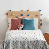 Therapy blanket and bedding set with small triangles