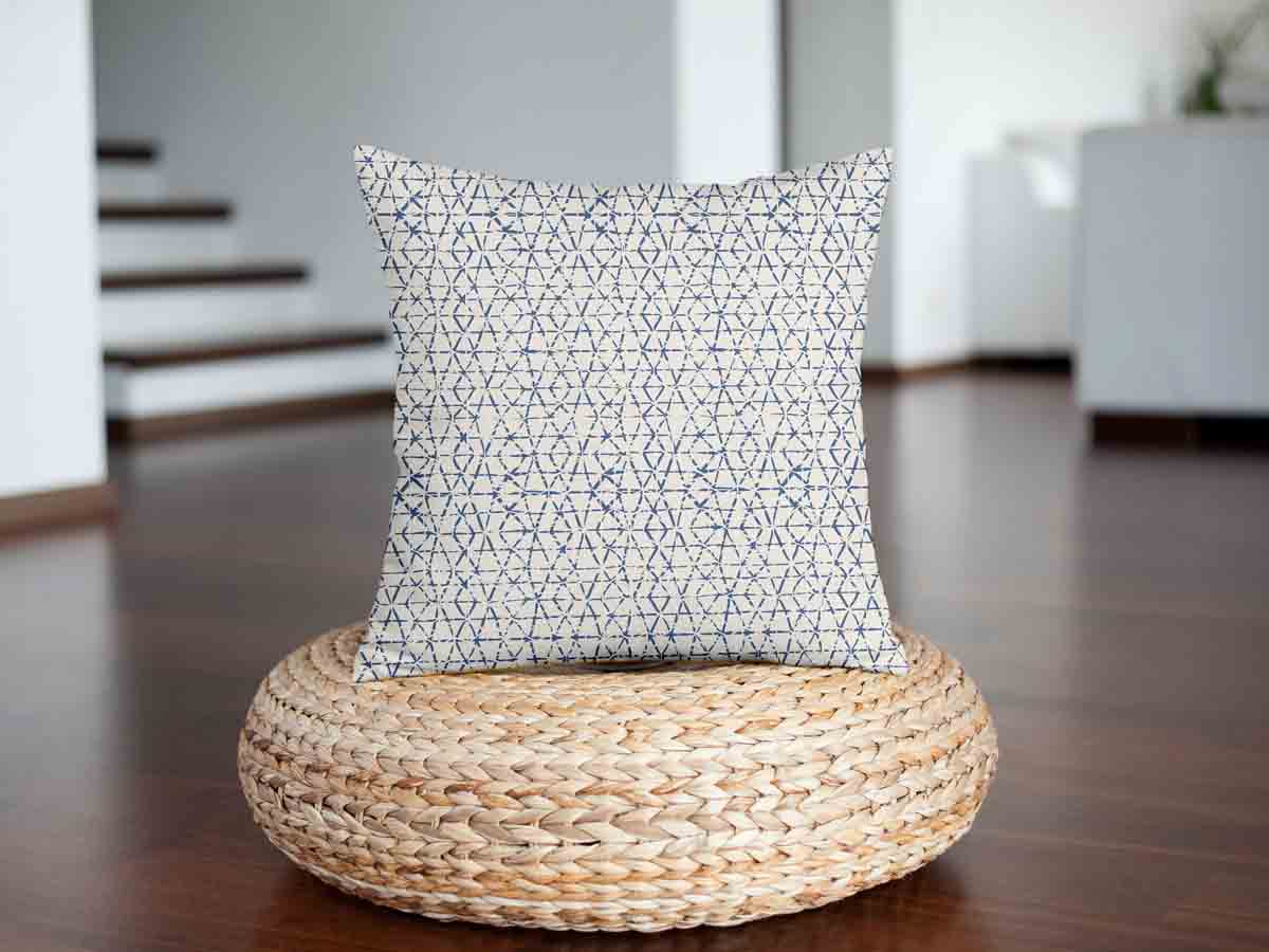 Coussin de santé blanc avec de délicates formes bleues