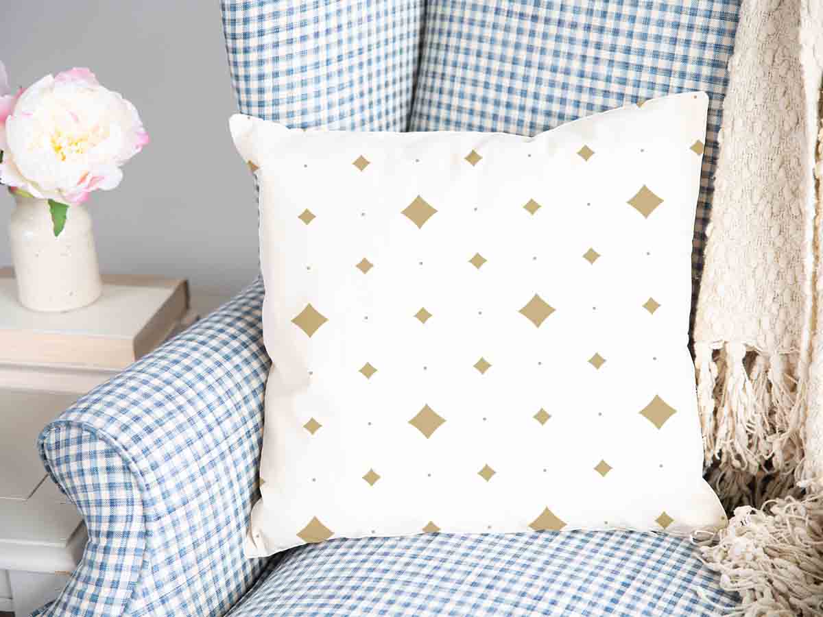 Coussin de santé carrés dorés