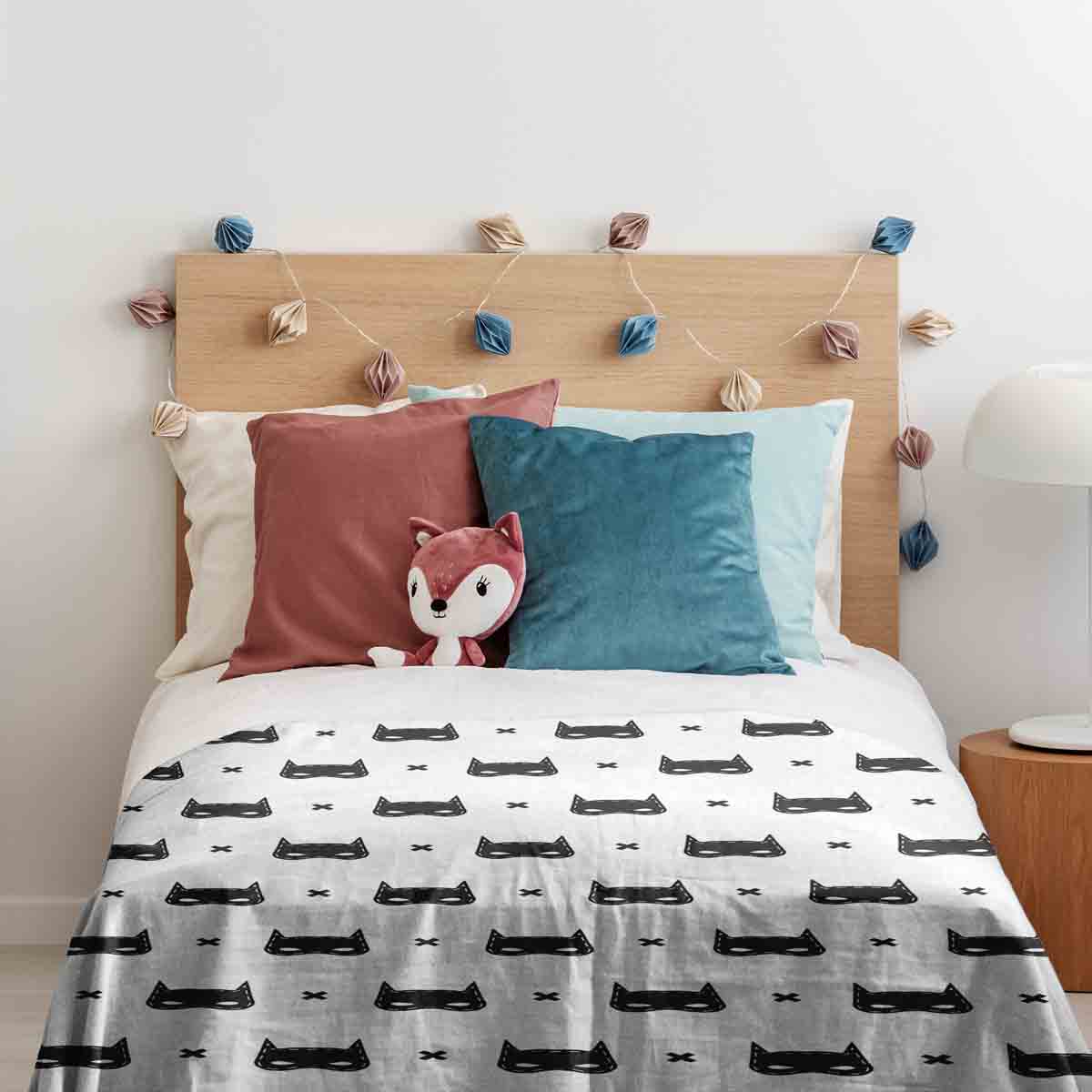 Ensemble de literie avec couverture thérapeutique blanc avec masque de chat