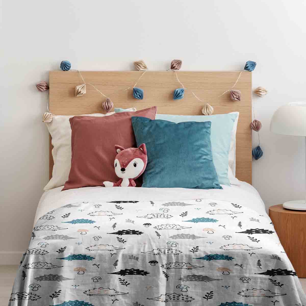 Therapy blankets bedding set white with hedgehog