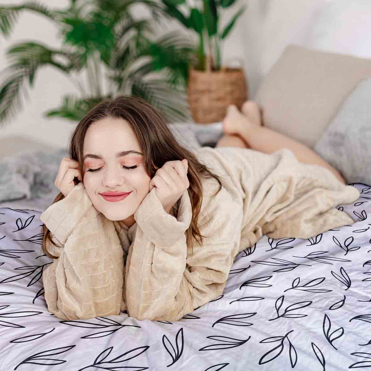 Ensemble de literie avec couverture thérapeutique Branches gris clair