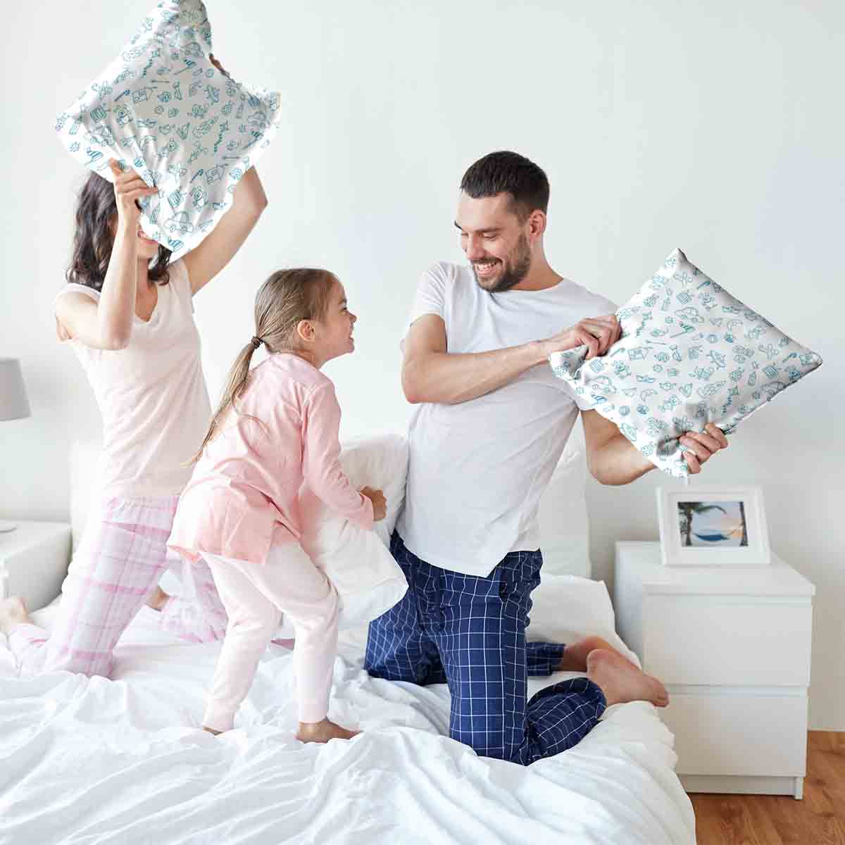 Coussin de santé blanc avec jouets