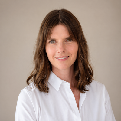 Dr. Isabella Malaj-Ungvari