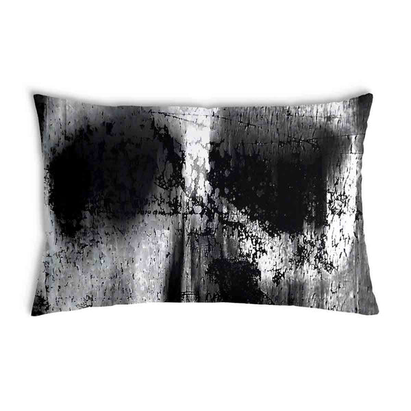 Health pillow, black with a mottled pattern.