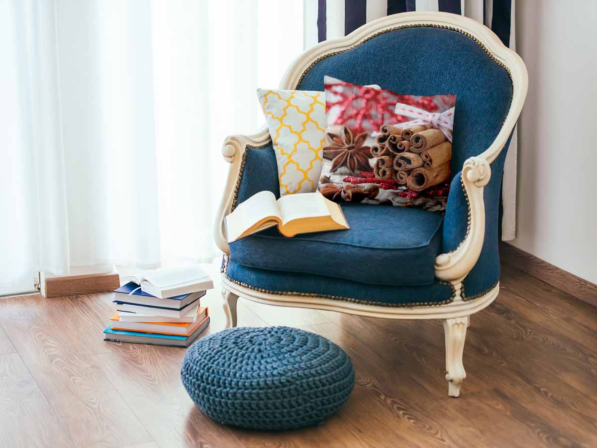 Health pillow with cinnamon sticks