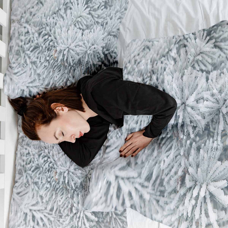 Therapy blanket bedding set with icicles