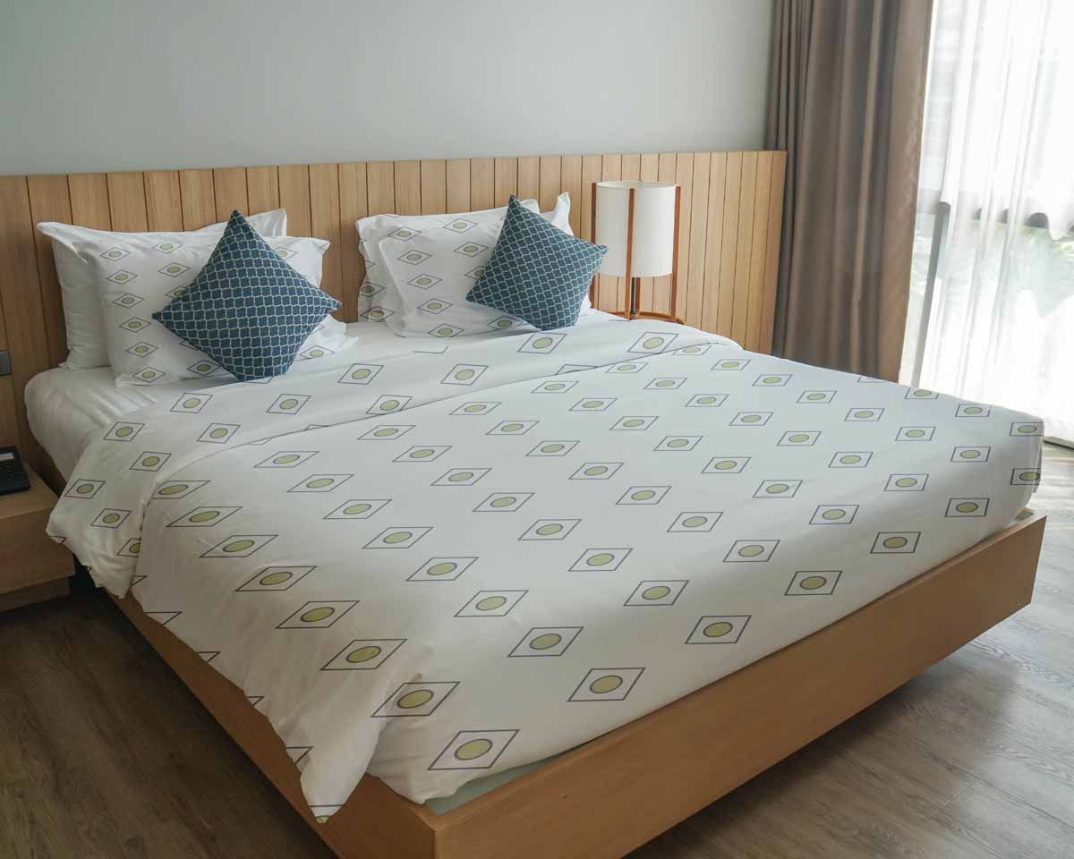 Ensemble de literie avec couverture thérapeutique blanc avec cercles verts