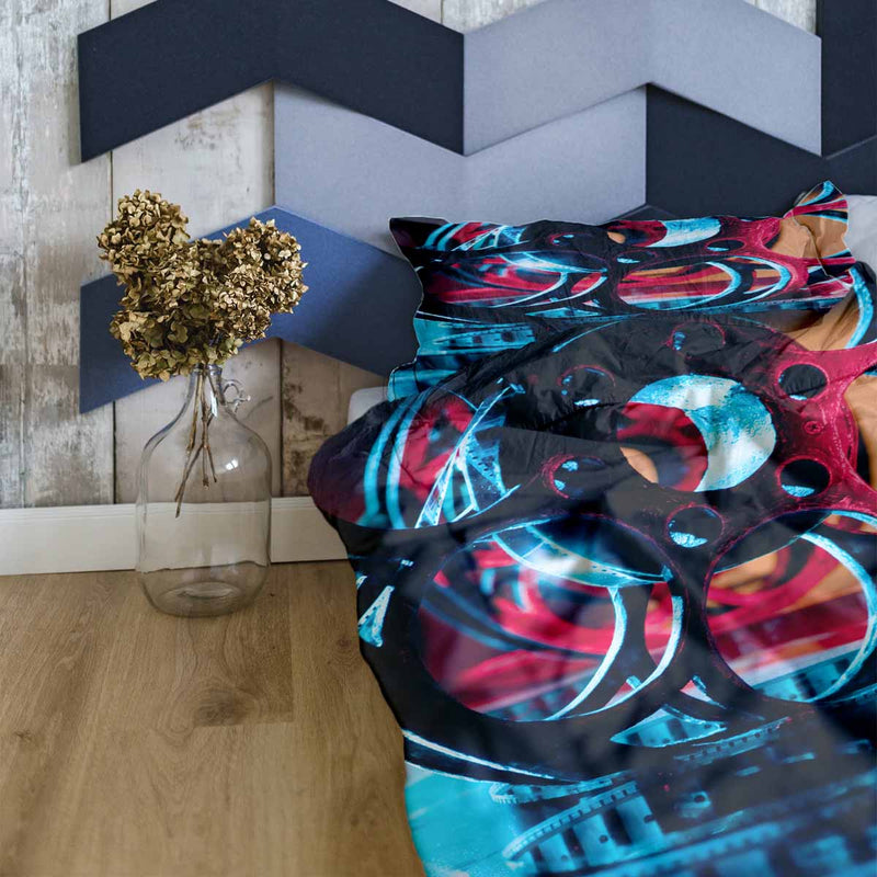 Therapy blanket bedding set with clockwork mechanism