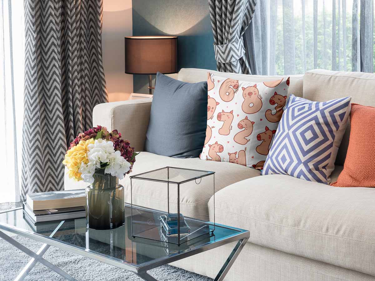 Health pillow white with numbers and pigs