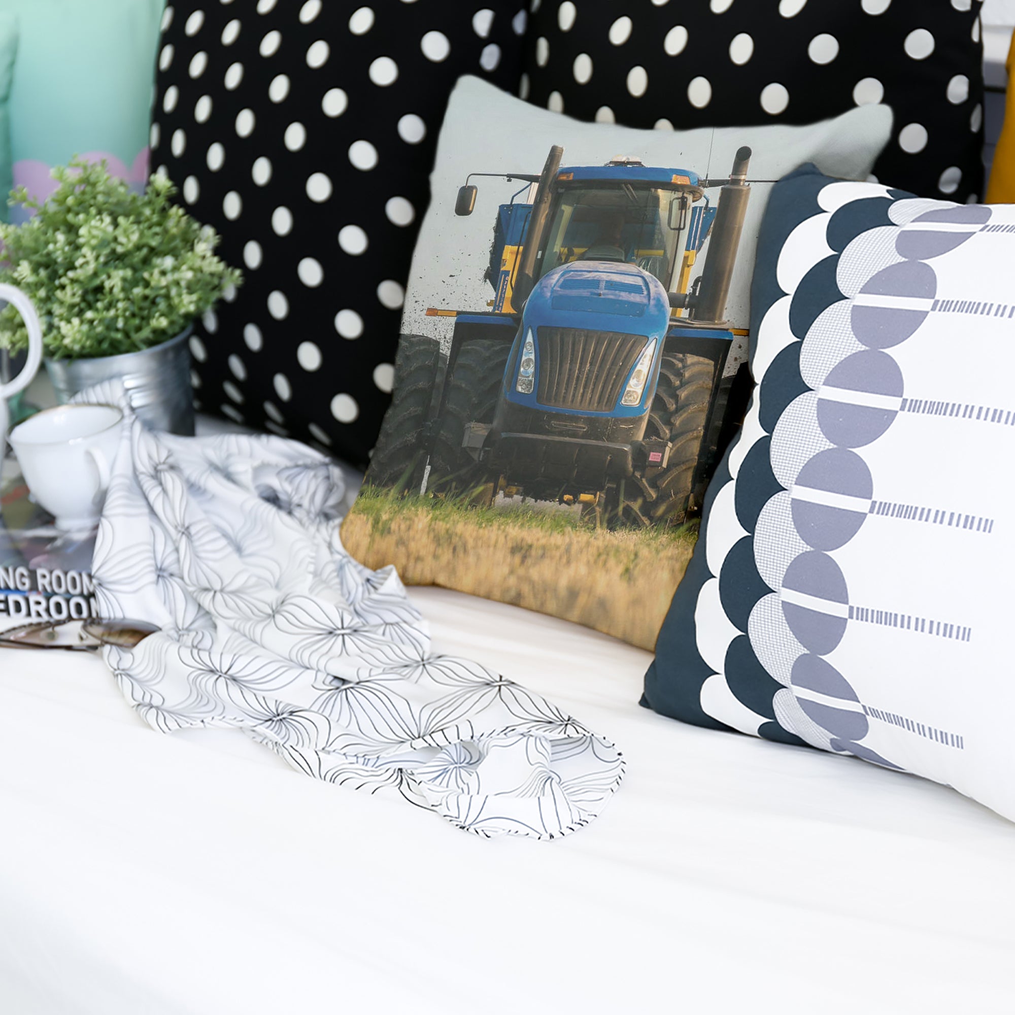 Health pillow tractor in blue