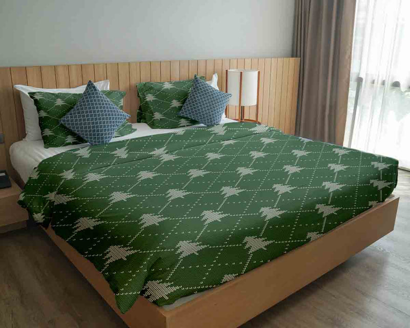 Original therapy blanket - cotton cover green with fir trees