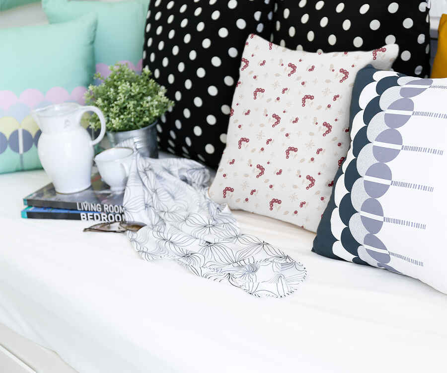 Health pillow with berry bush