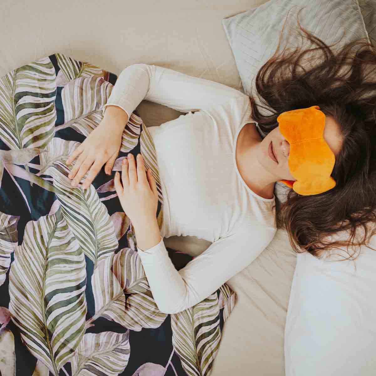 Couette thérapeutique ensemble de literie noir avec feuilles violettes