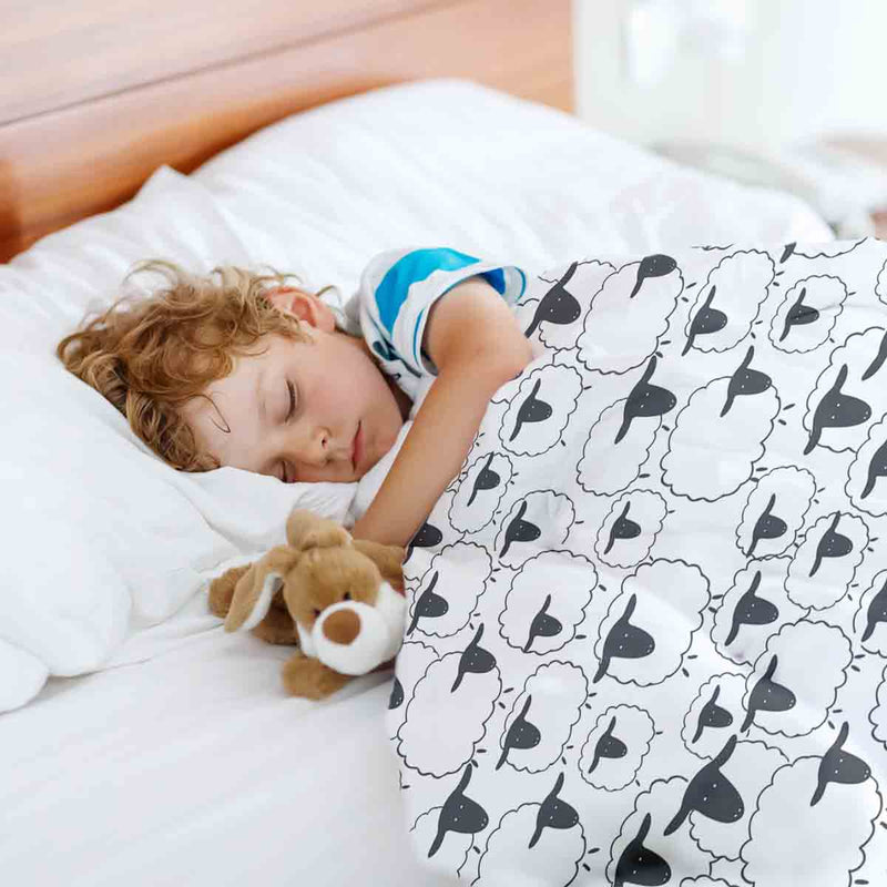Therapy blanket bedding set, white with sheep.
