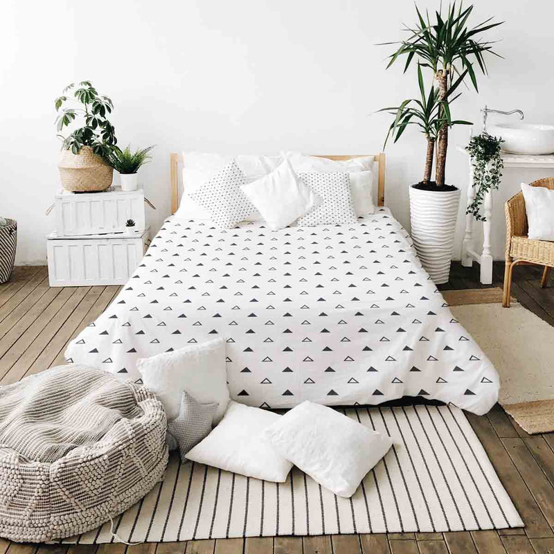 Original therapy blanket - cotton cover white with black triangles