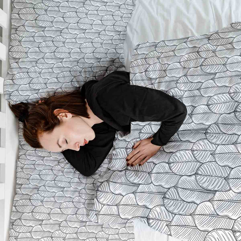 Therapy blanket and bedding set, grey with maple leaves.