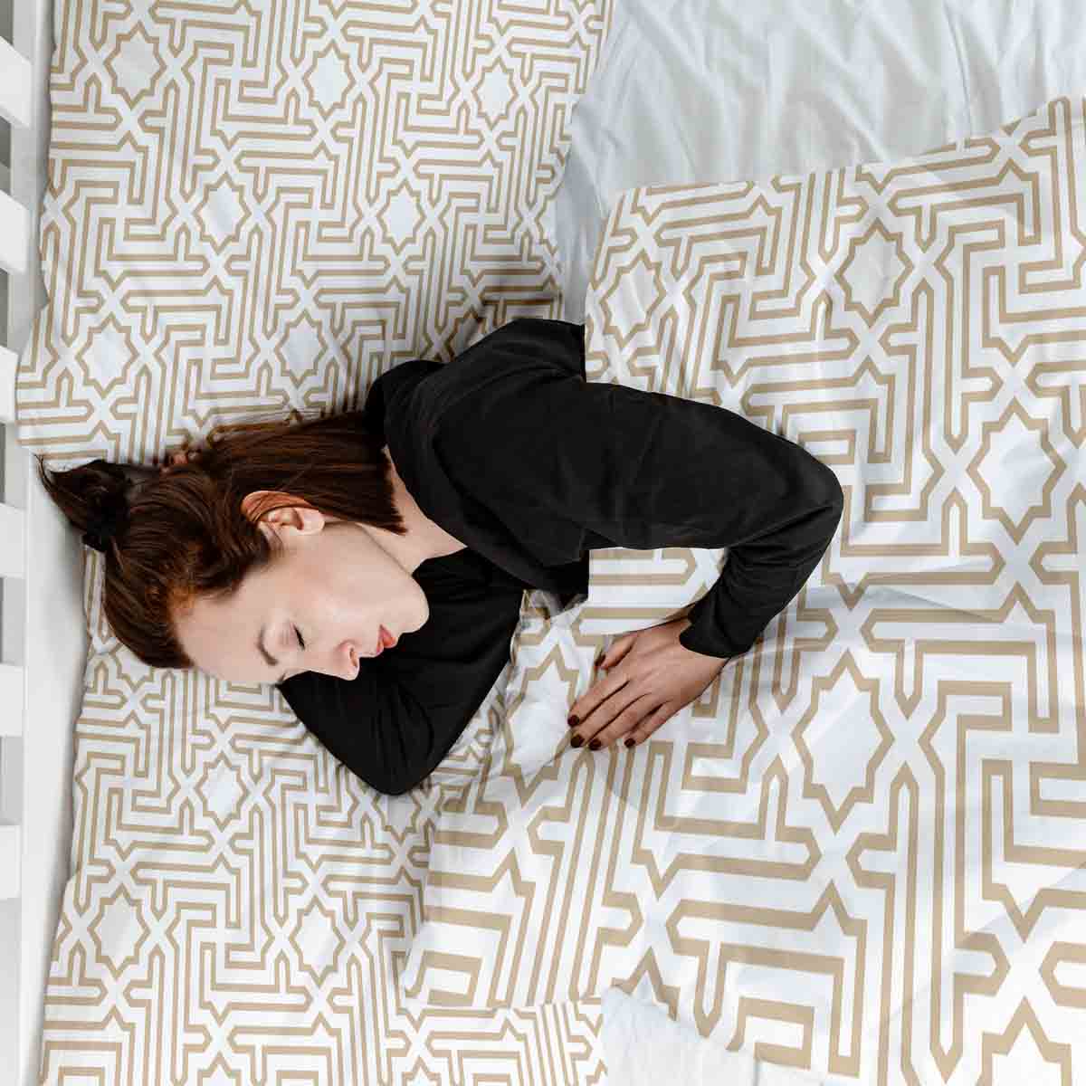 Therapy blankets bedding set beige with shapes