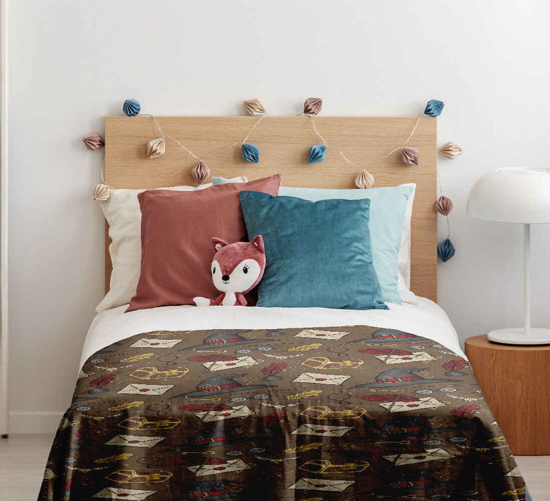 Therapy blankets, bedding set, talking hat