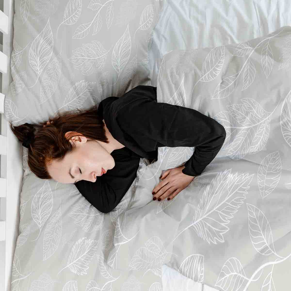 Therapy blankets bedding set beige with light leaves