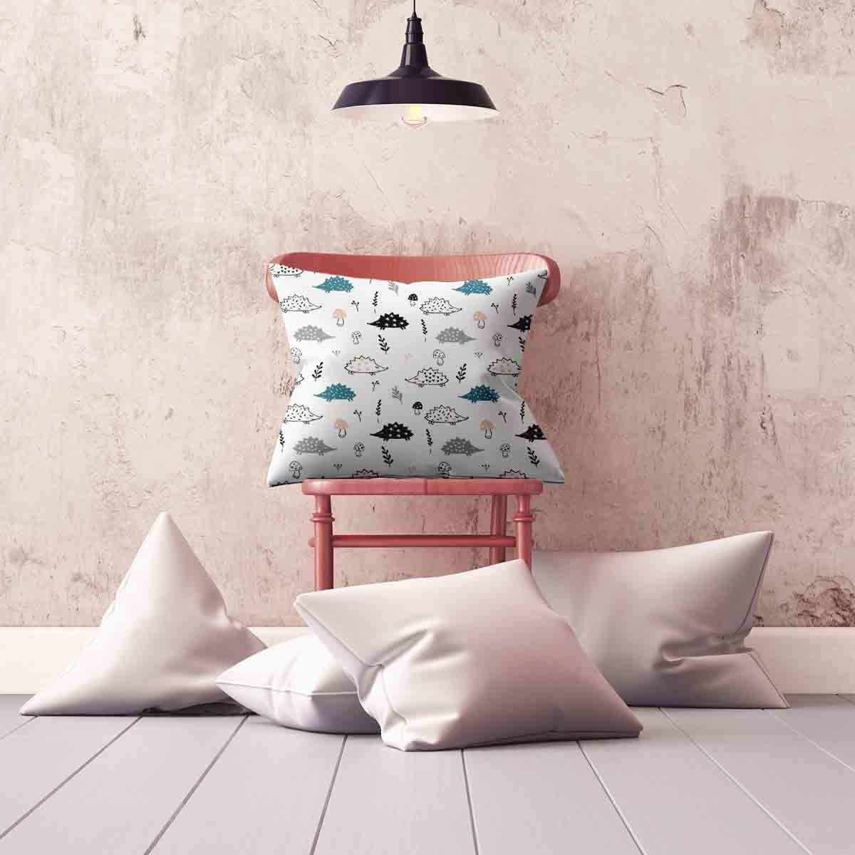 Coussin de santé blanc avec hérisson