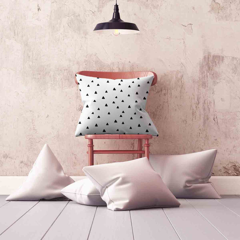 Health pillow white with black triangles
