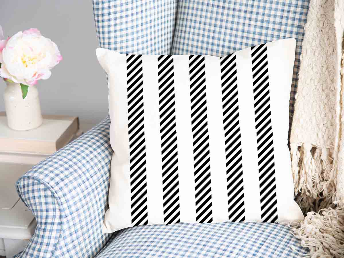 Health pillow gray with thick and thin stripes