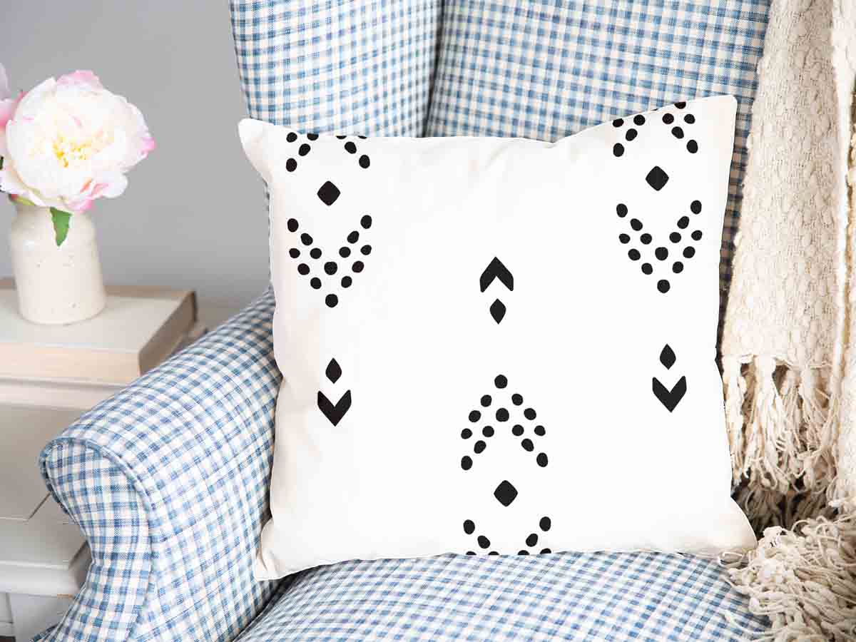 Health pillow white with black arrow pattern