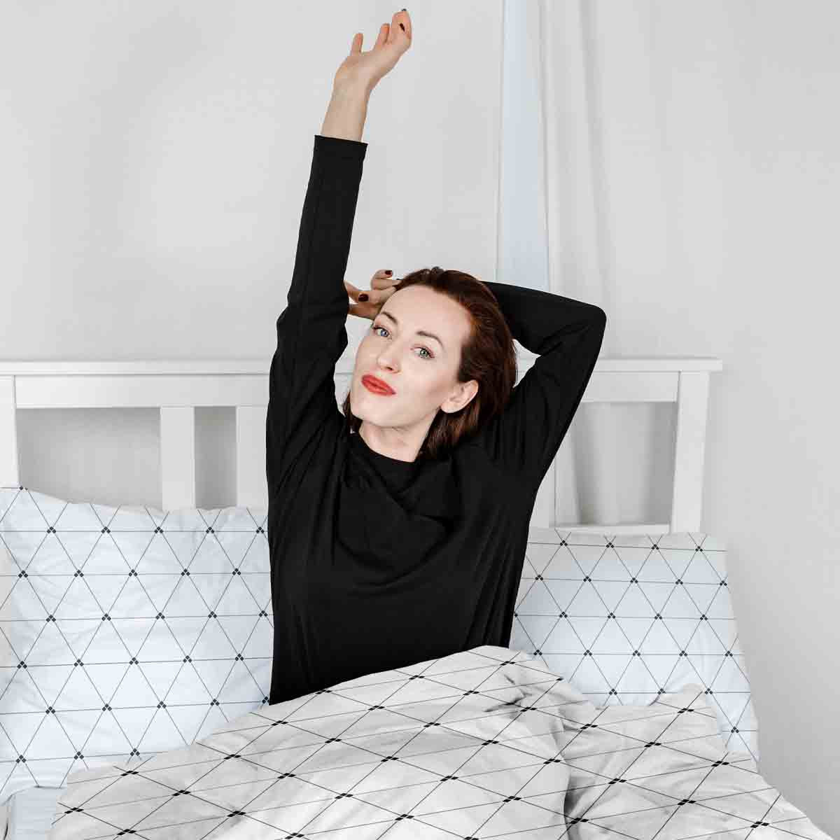 Therapy blankets bedding set white with triangle pattern