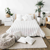 Therapy blanket bedding set with black knot