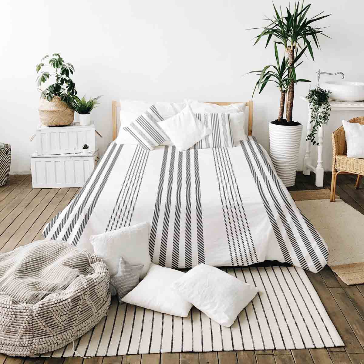 Therapy blankets bedding set gray with thick and thin stripes