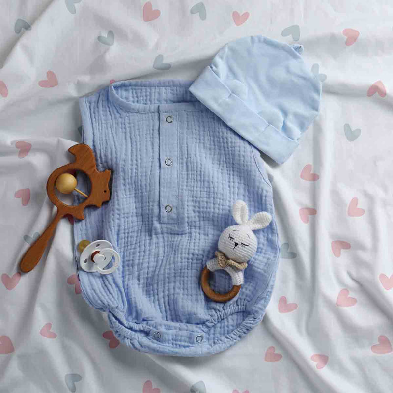 Therapy blanket and bedding set, white with small hearts.