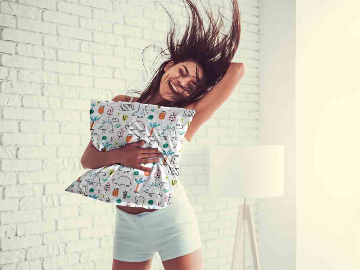 Coussin de santé avec des dinos colorés